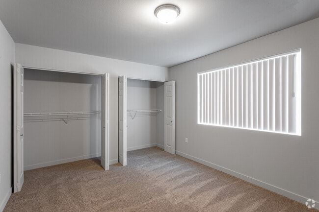 1BR, 1BA - 755SF