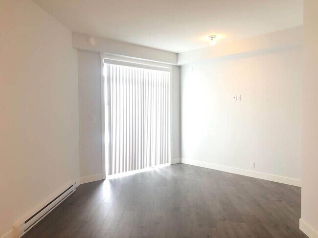 20686 Eastleigh Crescent Unit 5XX