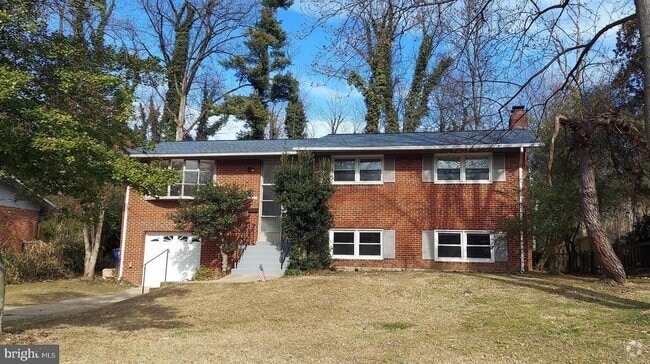 Building Photo - 6417 Earlham Dr Rental