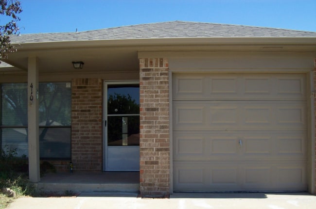 Photo - 410 S Greengate Dr