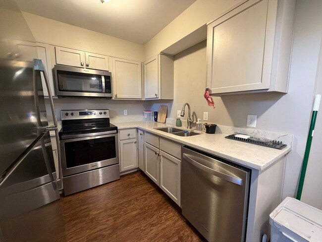 429 Moores Mill Rd