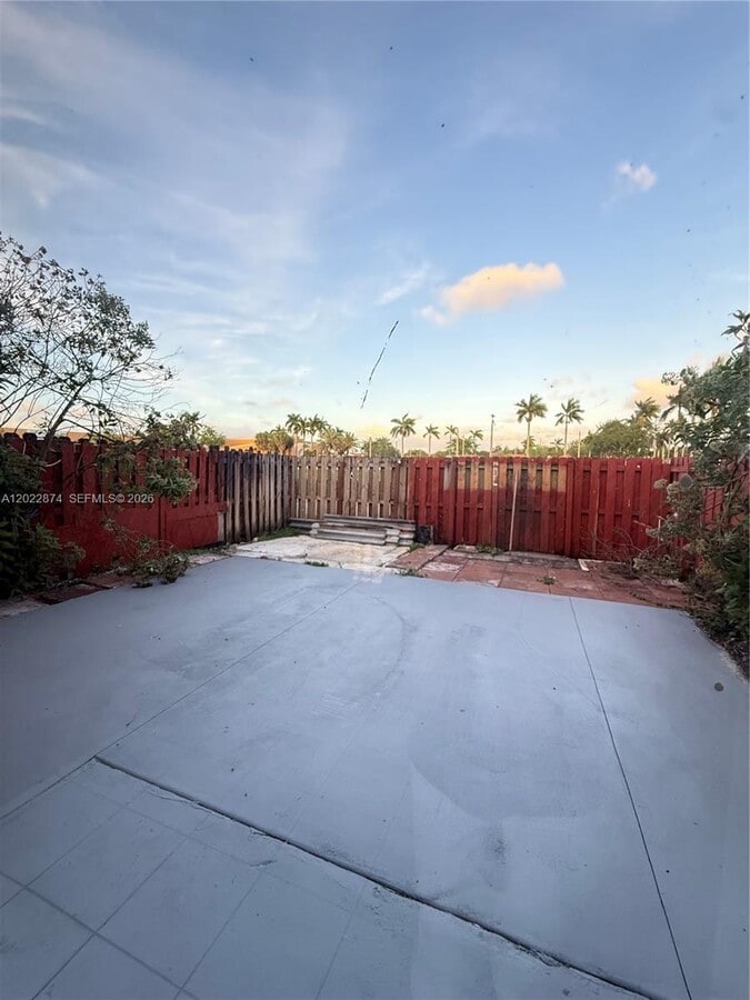 Photo - 18615 NW 84th Pl.