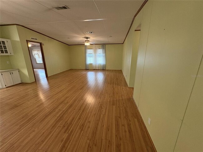 Photo - 616 Klickety Klak Ln