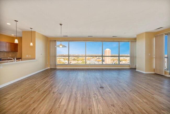 Photo - 1522 N Prospect Ave