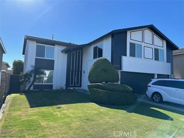 Building Photo - 6832 Loyola Dr