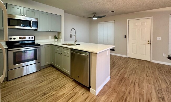Photo - 4460 S Pitkin St Unit 128