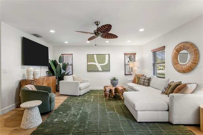 Photo - 508 Columbia Dr
