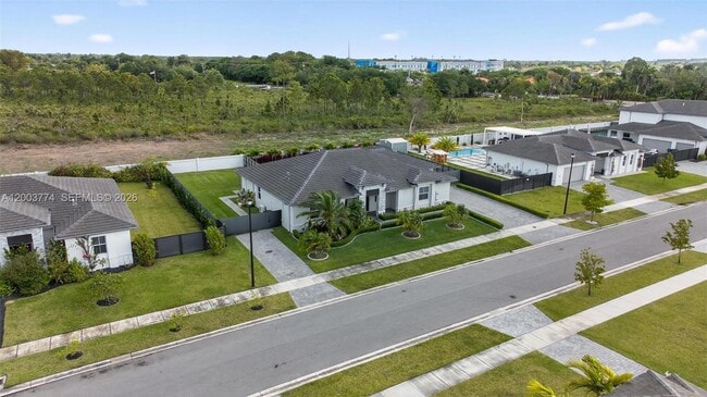 Photo - 16767 SW 290th Ln Unit 1