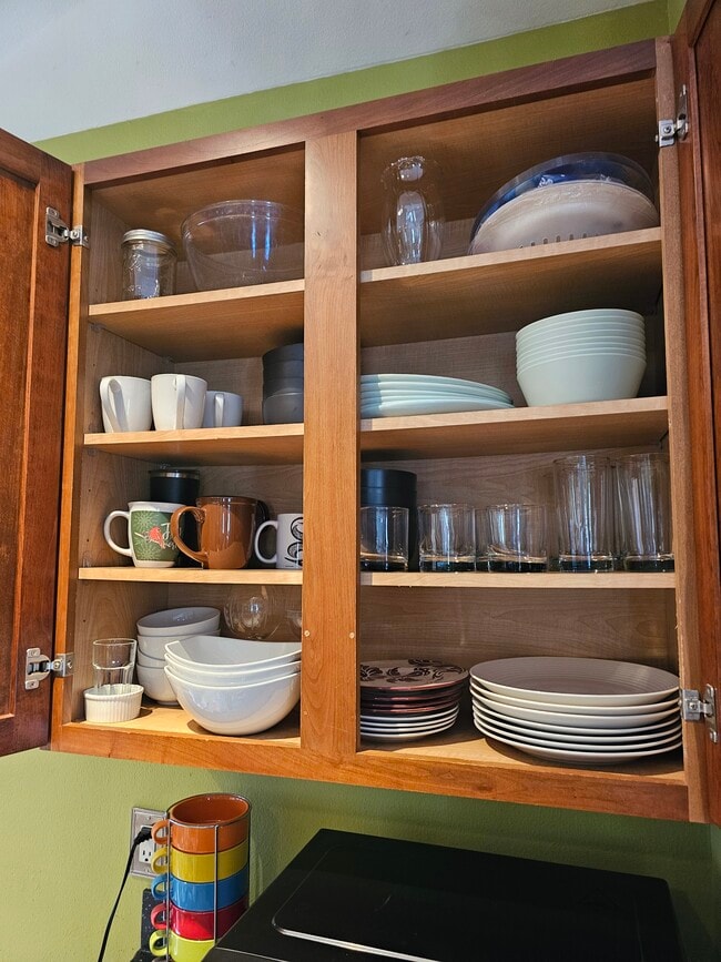 Dishes - 521 Memphis Ave