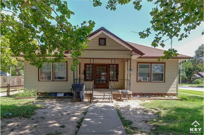 Photo - 856 S Millwood Ave Townhome