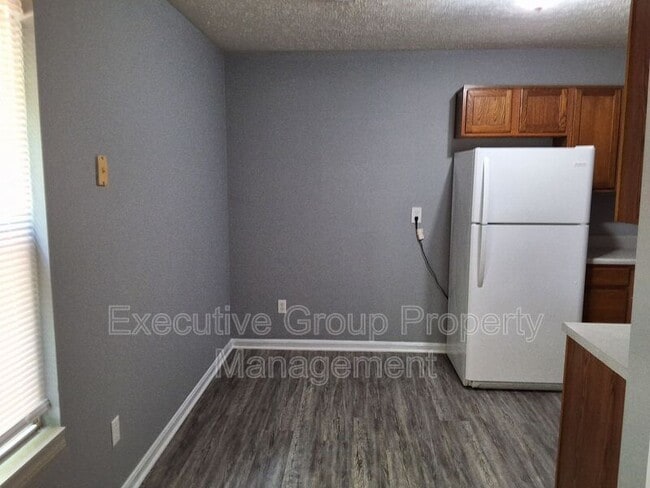 Photo - 1113 Crowne Pointe Dr