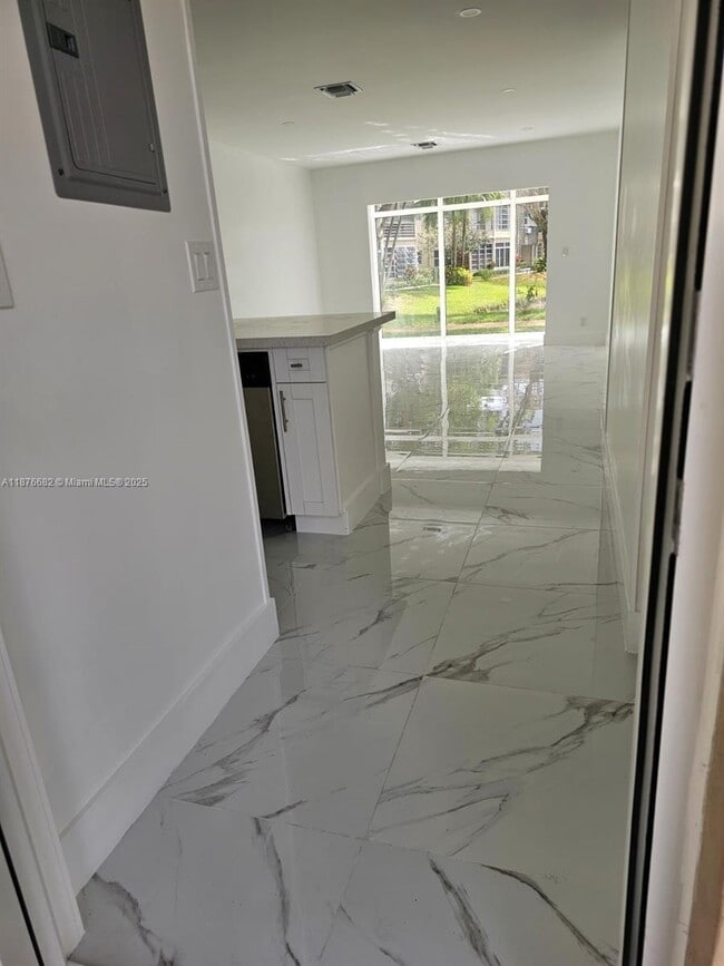 Photo - 3430 NW 52nd Ave Unit 104