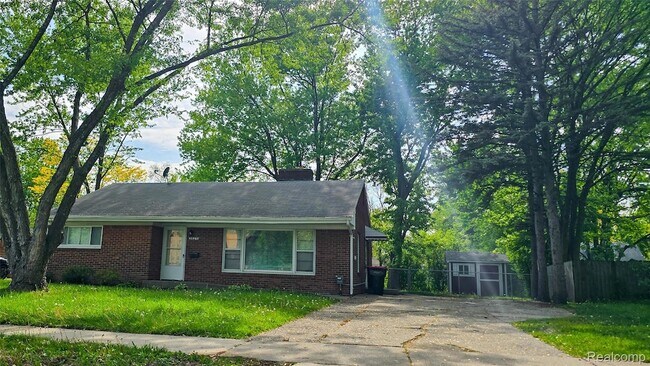 Photo - 28291 Pierce St