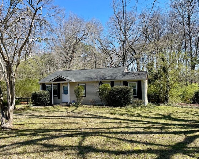 Photo - 2 Bedroom / One bathroom house!