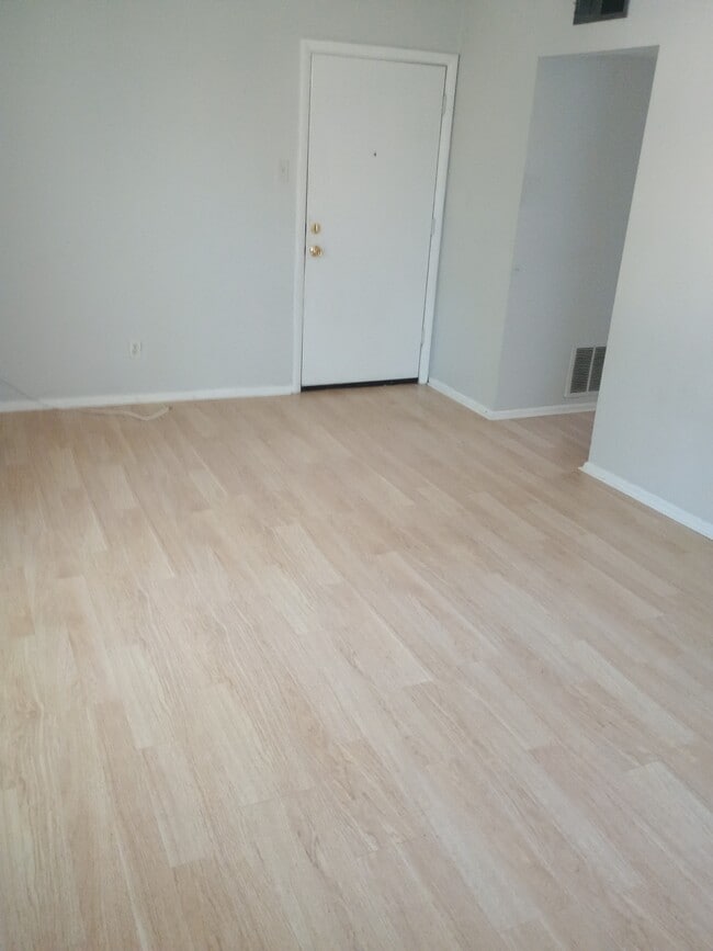 10466 Parkman Dr Unit c