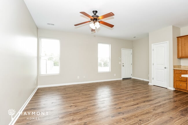 Photo - 909 Battleview Pl