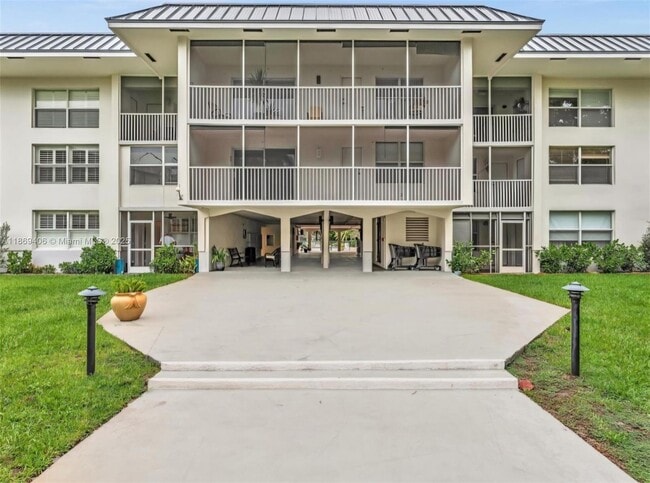 Building Photo - 4025 N Federal Hwy Unit 227B Rental