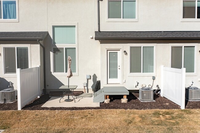 Building Photo - 4881 Heartwood Rd
