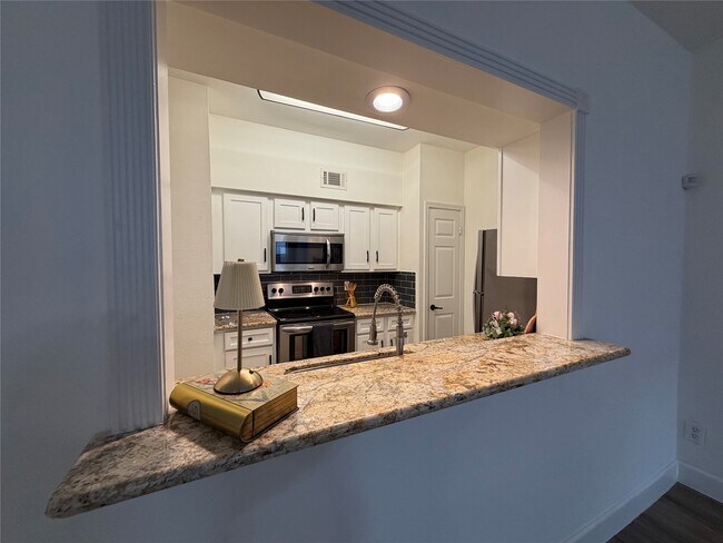Photo - 3800 Tanglewilde St Unit 602