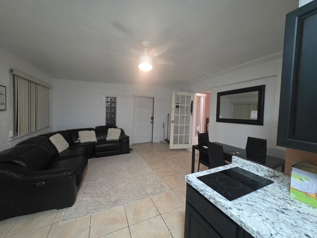 Photo - 7909 NW 40th St Unit B