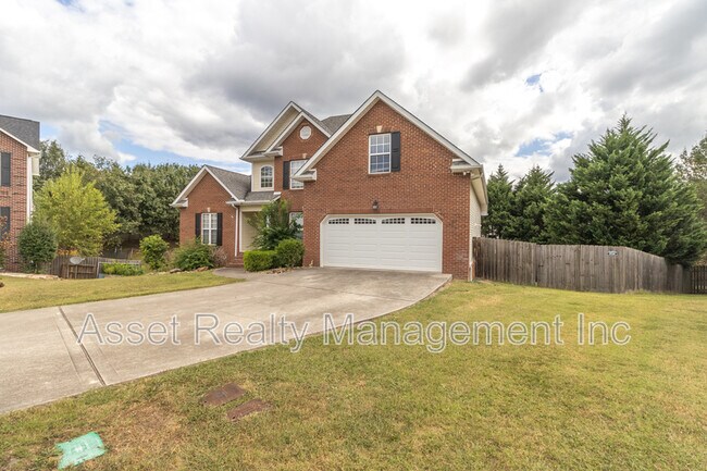 Photo - 1100 Winterberry Ln