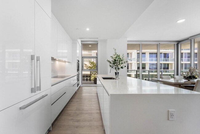 Photo - 220 Lake Shore Dr Unit 702