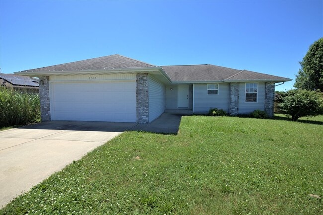 3 Bedroom in a Convenient Location - 3 Bedroom in a Convenient Location House