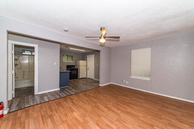 Photo - 3-BEDROOM GOVERNMENT HILL DUPLEX