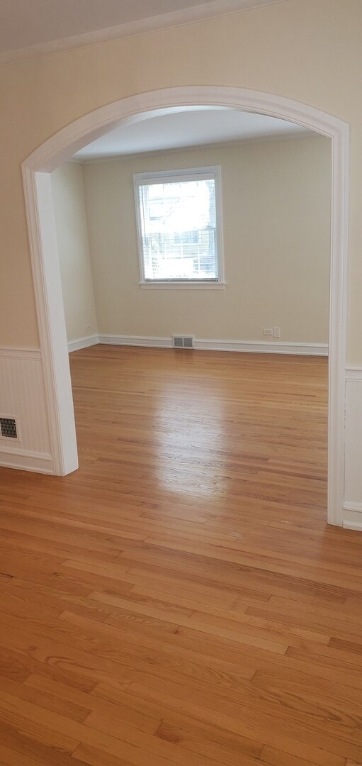 Photo - 2315 Hutchison Rd