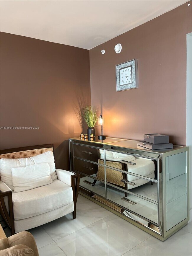 Photo - 100 Lincoln Rd Unidad 1128