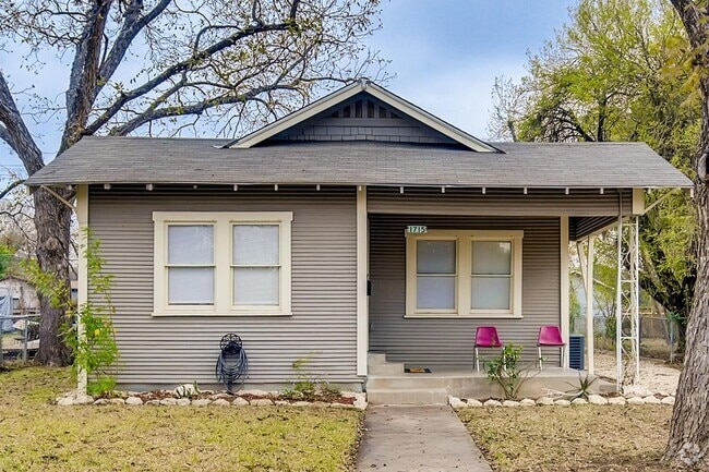 Building Photo - Charming!! Rental