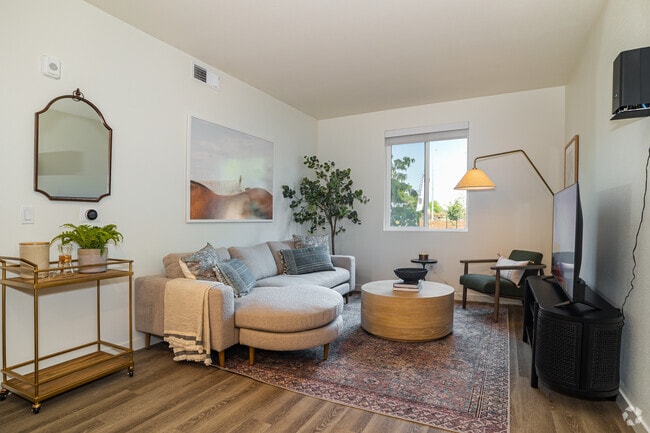 2 HAB, 2 BA: 1,128 ft²