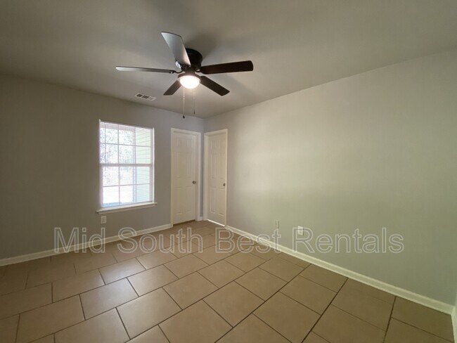 Photo - 317 Clint Rd