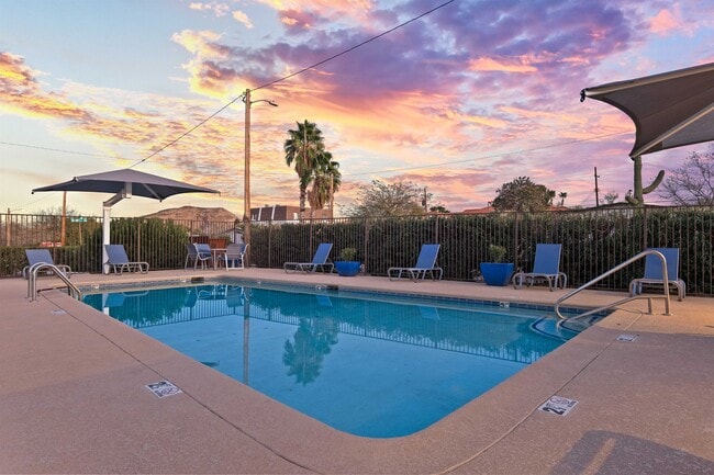 Photo - Zona Village