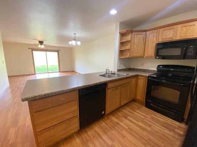 478 Coronado Cir