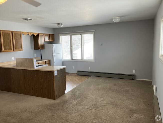 Building Photo - 3311 Alexander Ave Unit #C Rental