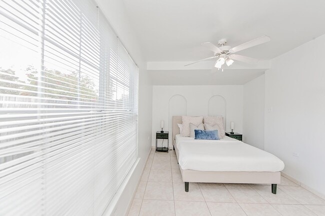 Photo - 918 Murdock Blvd