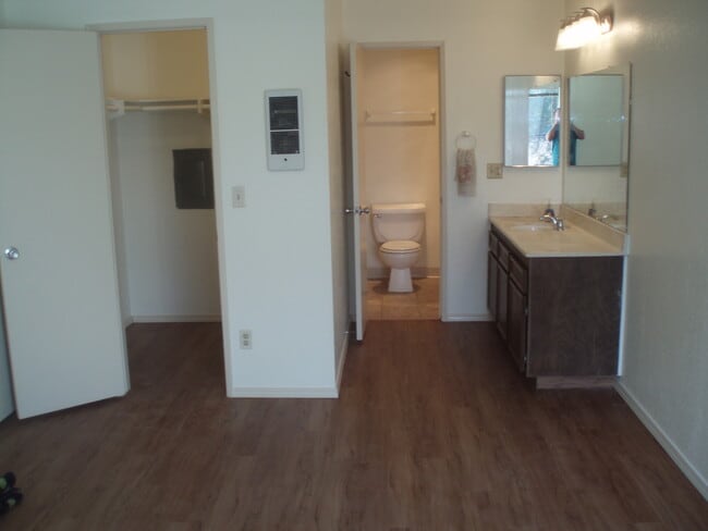Photo - 7504 Parkway Dr Unidad 7504 Parkway Dr #207