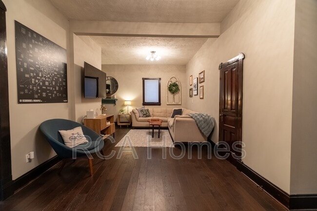 Photo - 1157 Spruce St