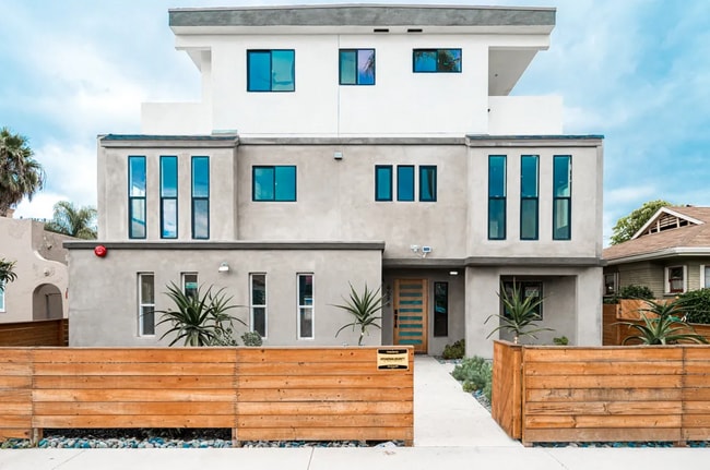 Building Photo - Hamilton Unit C