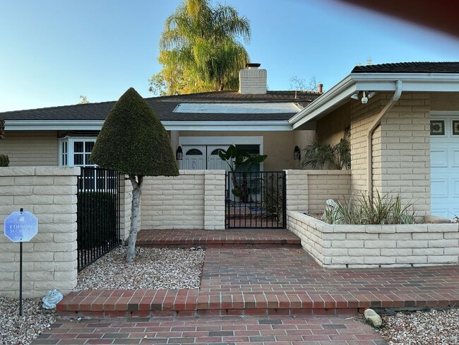 Photo - 1930 Alto Ln
