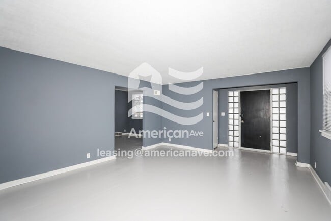 Photo - 1223 Portage Ave