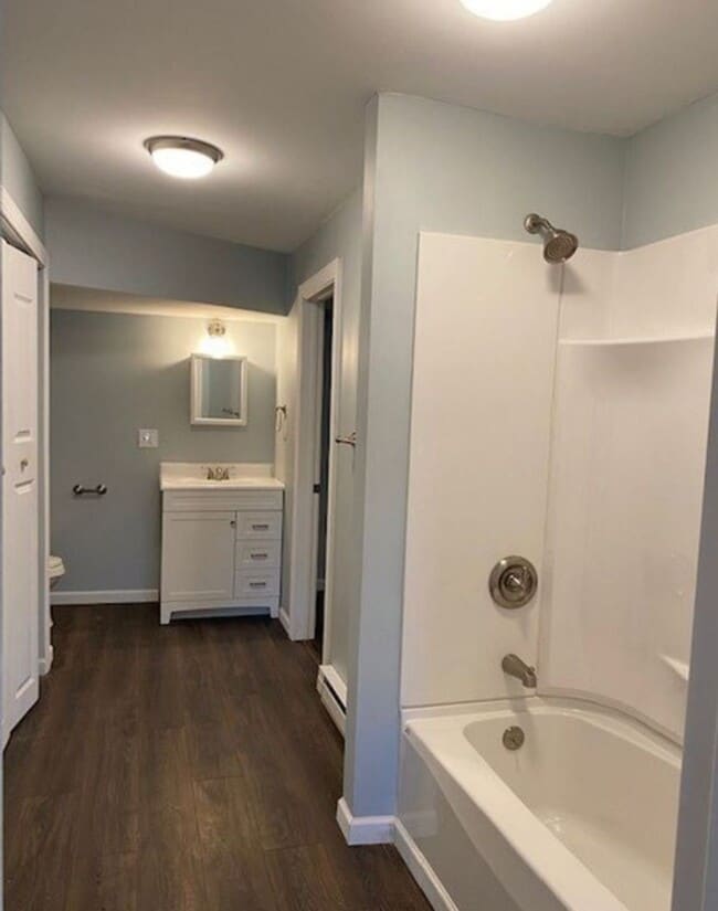 Photo - 345 S Front St