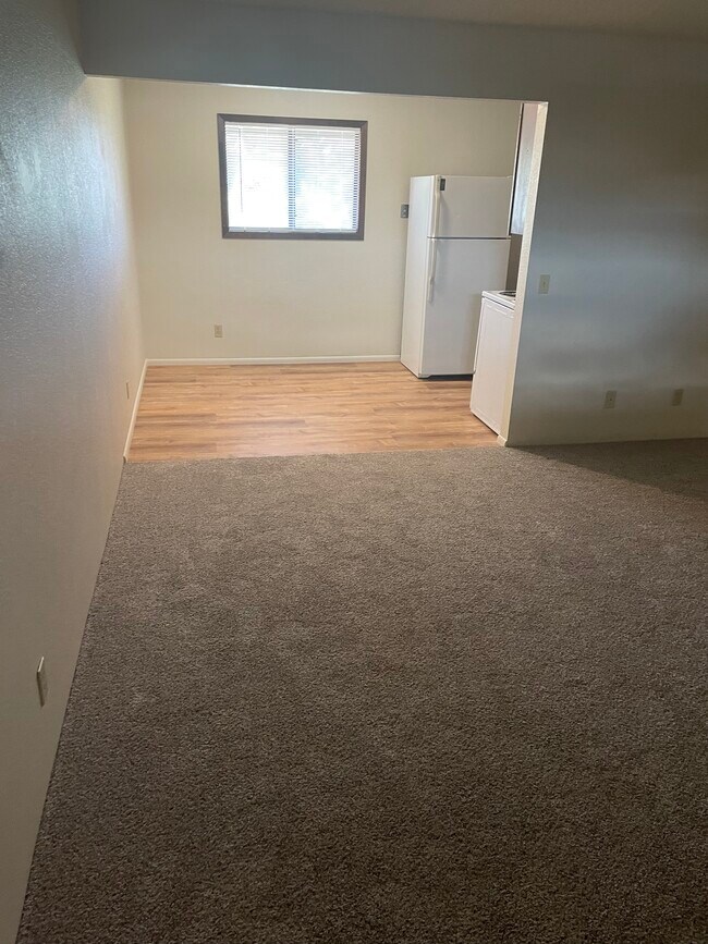 Photo - 2495 S Mountain View Dr