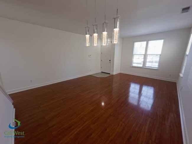 Photo - $4595 - 2 Story, 4 bed - 2 Bath Home in de...