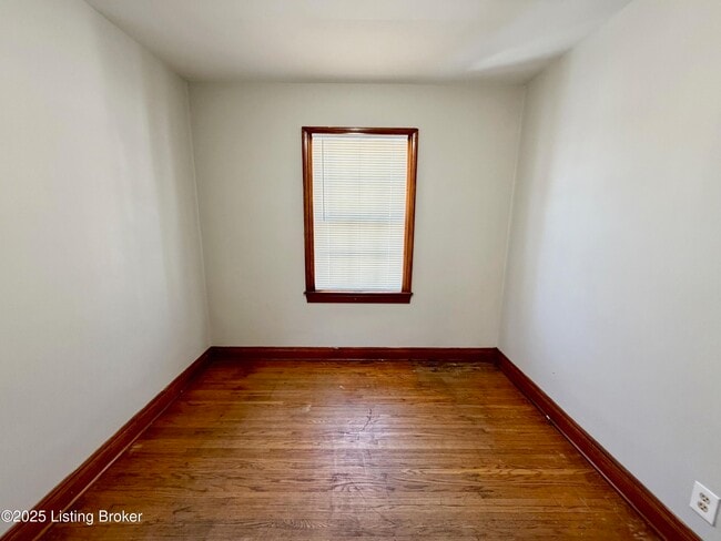 Photo - 1106 Oleanda Ave