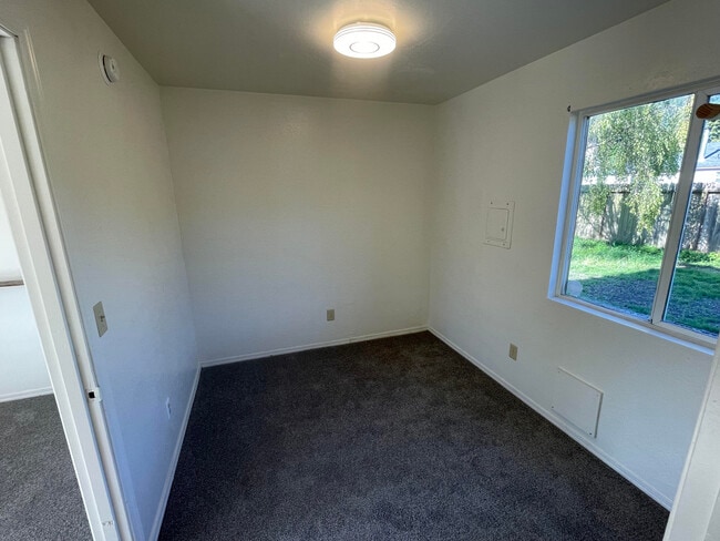 Photo - 673 Rigby Ave Unit 3