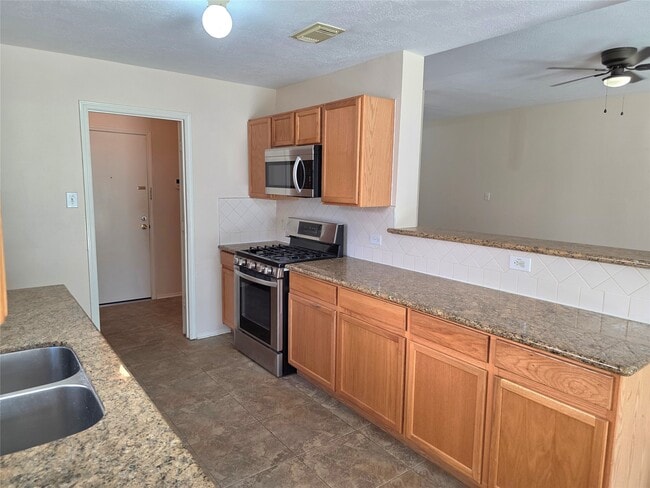 Photo - 16106 Darwood Ct