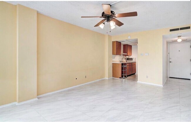 Photo - 1800 Lavaca St Unidad A-106 Rental