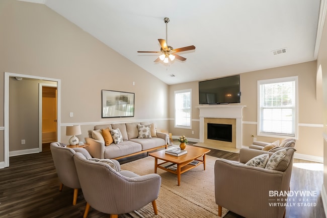 Photo - 255 Beranda Cir